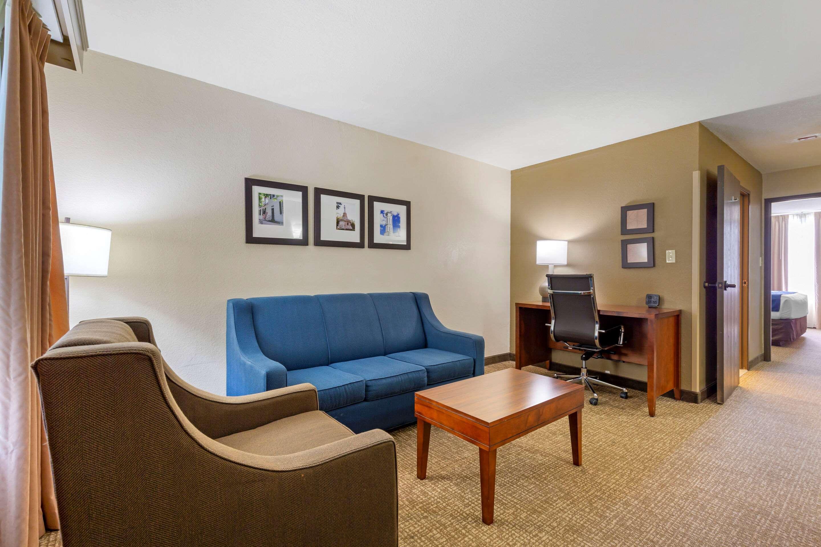Comfort Suites Fredericksburg South מראה חיצוני תמונה